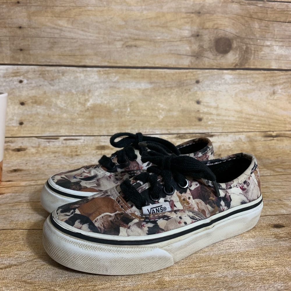 Vans toddler girl 10.5 ASPCA cat lace up sneaker